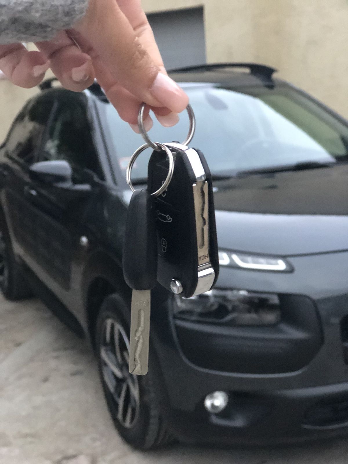 Llaves de un coche nuevo